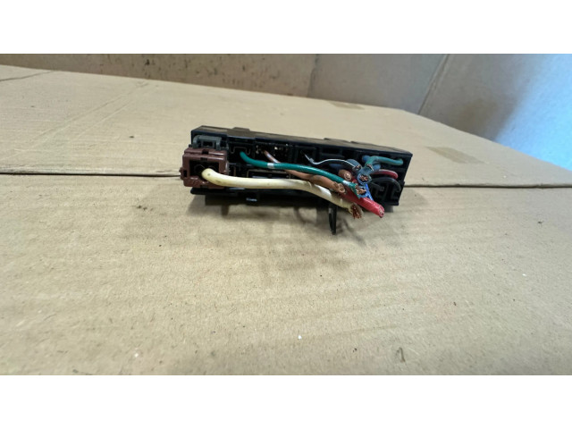 Блок предохранителей PR06200000 Mitsubishi Outlander