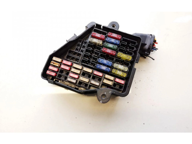 Блок предохранителей 1j0970098, 1j1970005f Volkswagen Golf IV