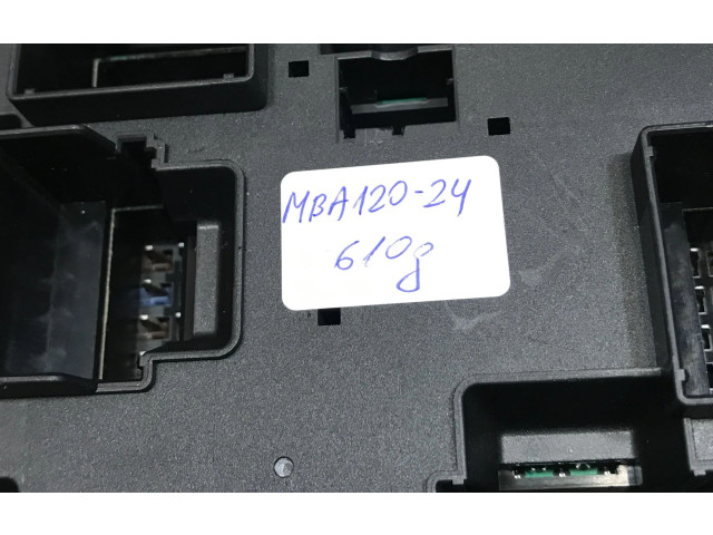 Pojistková skříňka 9252812 BMW 7 F01 F02 F03 F04 2011