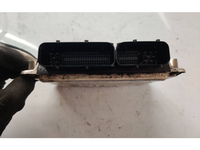 Блок управления двигателя 074906018C, 28SA4060 Volkswagen Transporter - Caravelle T4