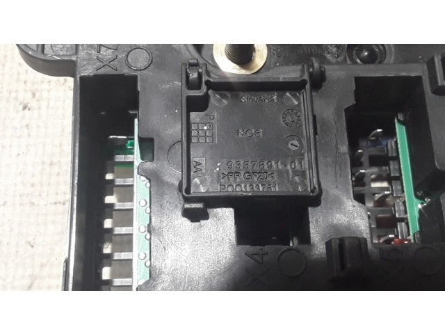 Блок предохранителей 9357891   BMW X3 G01    