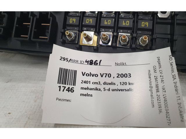 Блок предохранителей 8678449, 518787205   Volvo V70    