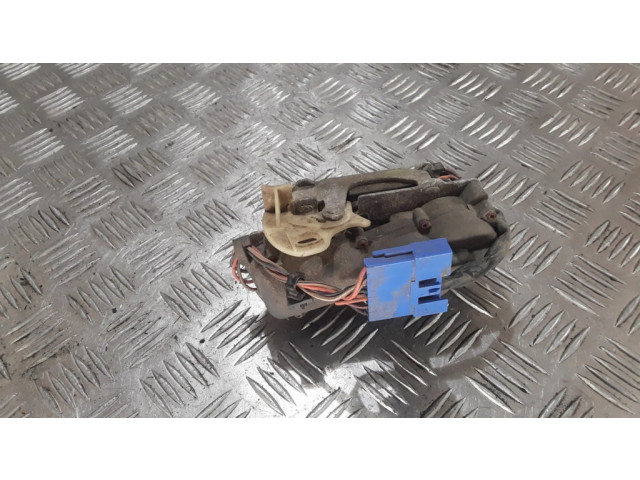 Zámek zadních dveří Chrysler Pacifica 2005