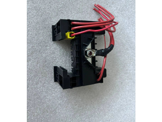 Pojistková skříňka A2215450601, 003999V Mercedes-Benz S W221 2008