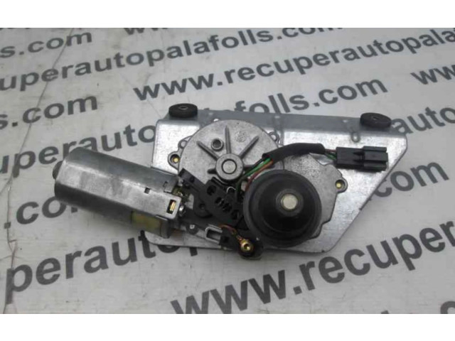 Моторчик заднего дворника MR245545    Mitsubishi Space Star