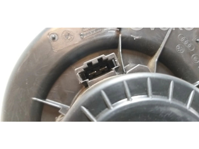 Вентилятор печки    6Q1819015C, 6Q1819015C   Skoda Fabia Mk1 (6Y)