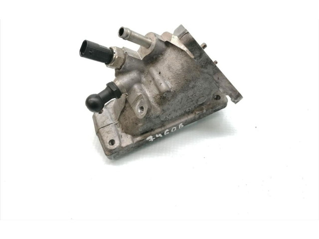 Přístrojová deska  Volkswagen Golf Cross 2013 04L128637B  