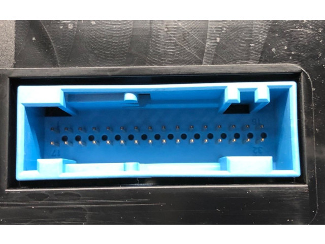 Панель приборов 3T1920841J   Skoda Superb B6 (3T)       