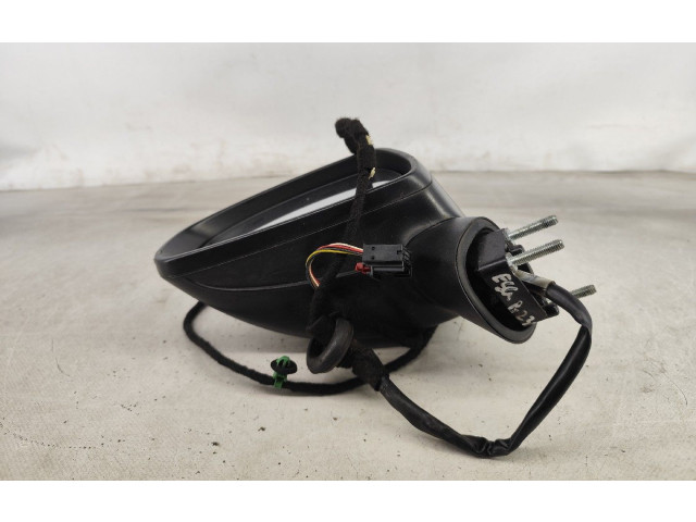 Зеркало электрическое Audi A1 2010 - 2018 года