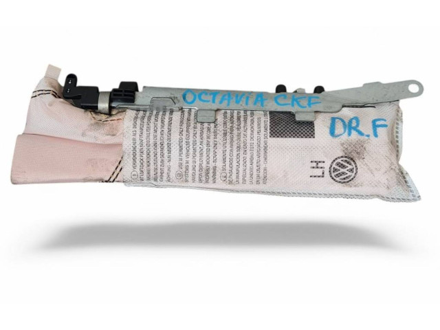 Подушка безопасности в сиденье 5E0880242 Skoda Octavia Mk3 (5E)