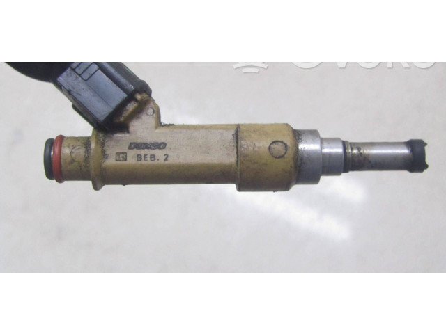 Vstřikovač 23250-37010   Toyota Prius (XW30)    - 