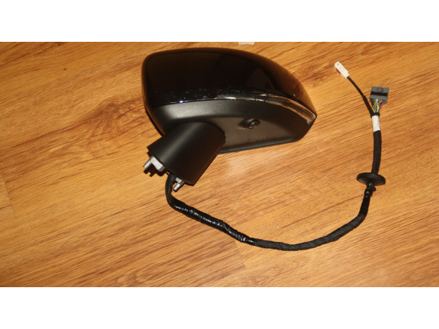 Зеркало электрическое Volvo XC40 - года