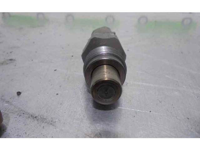 Vstřikovač LCR6735201D, LUCAS Peugeot 405 D9B