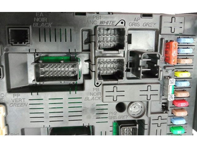 Pojistková skříňka Řídící jednotka BSM 07514625 Peugeot 5008 2010