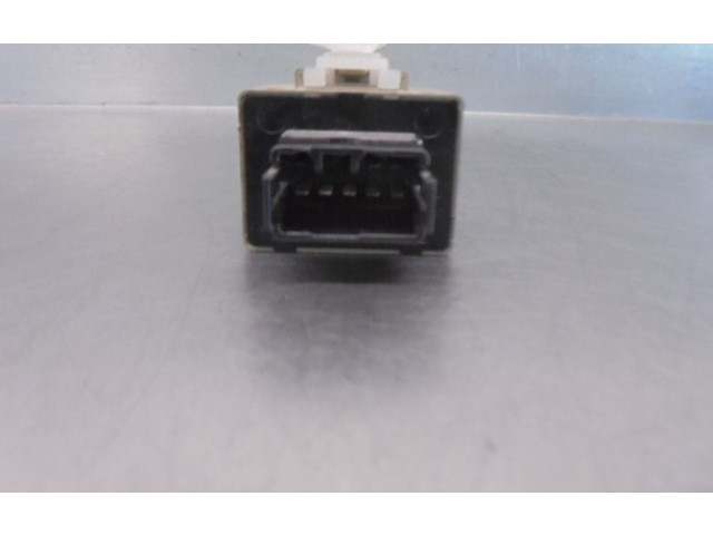 Pojistková skříňka 86111AJ001 Toyota GT 86 2012