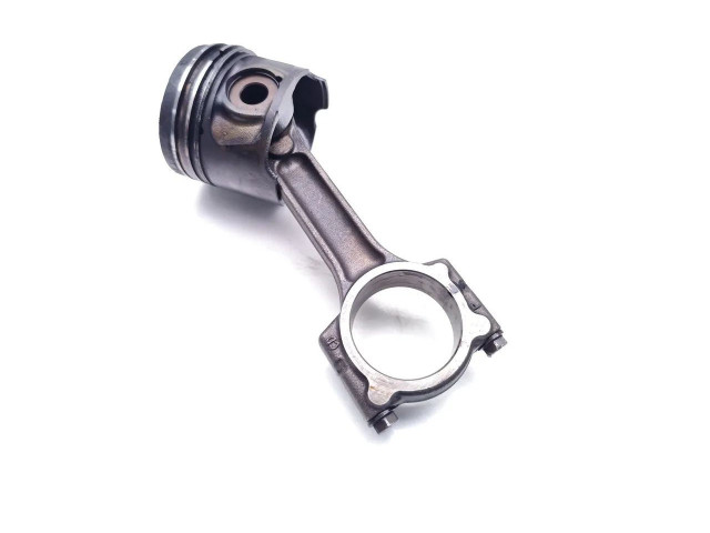 Píst K9K724 Renault Megane II K9K724