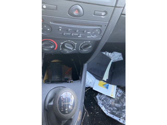 Блок управления климат-контролем 7701049073 Renault Clio II