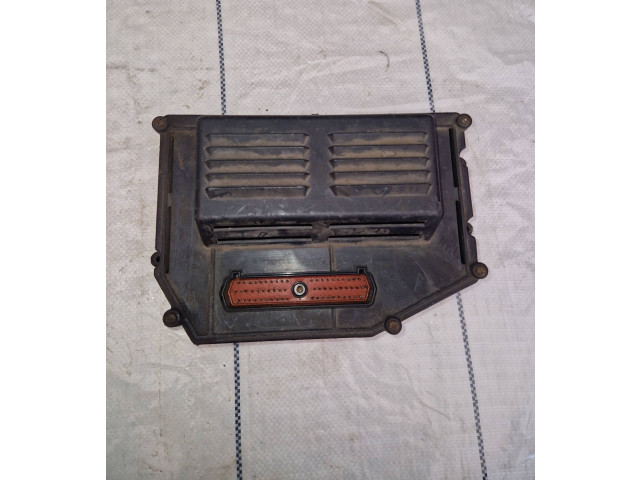 Блок управления двигателем ECU