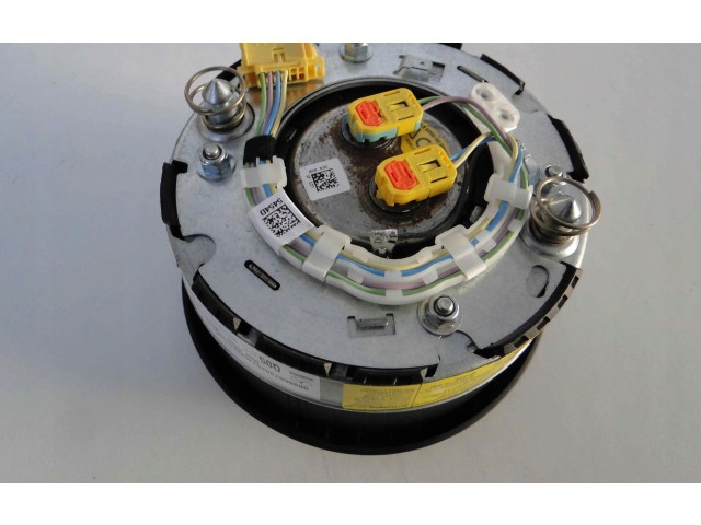 Подушка безопасности водителя A0008607304   Mercedes-Benz CLS W257