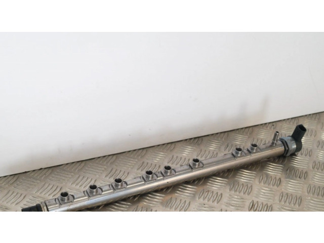 Vstřikovací lišta BMW 5 F10 F11 pro naftový motor 3.0 N57 D30 B