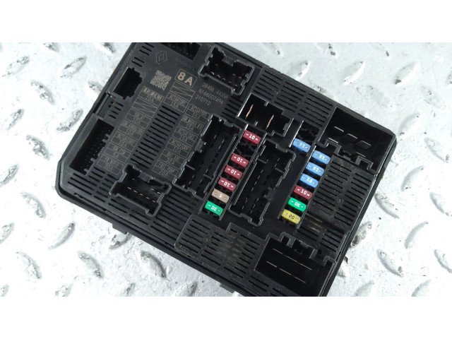 Блок предохранителей  284B64435R, N16600749A   Dacia Sandero III    
