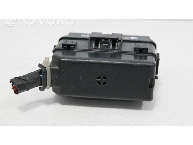 Pojistková skříňka MR301971, MR301978 Citroen C-Crosser 2008