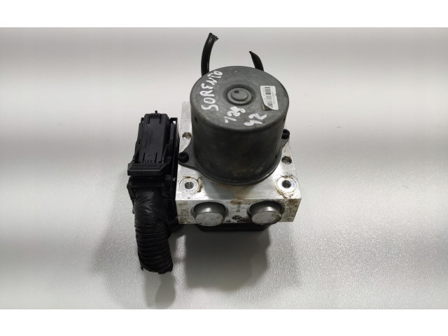 Блок АБС    KIA  Sorento  2010 - 2014 года