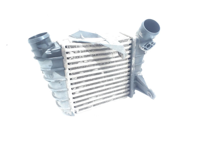 Интеркулер 6Q0145804A Volkswagen Polo