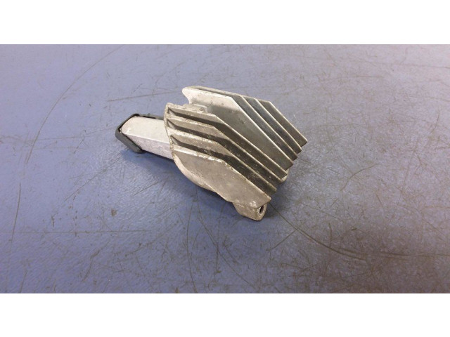 Įtampos keitiklis/ keitimo modulis