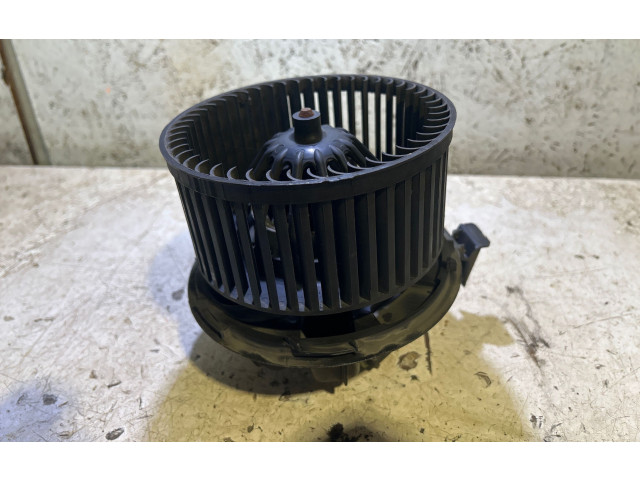 Вентилятор печки B0SCHX90, N106609 Dacia Duster