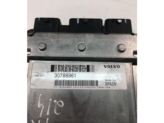 Блок управления двигателя 30788961, FR214 Volvo C30