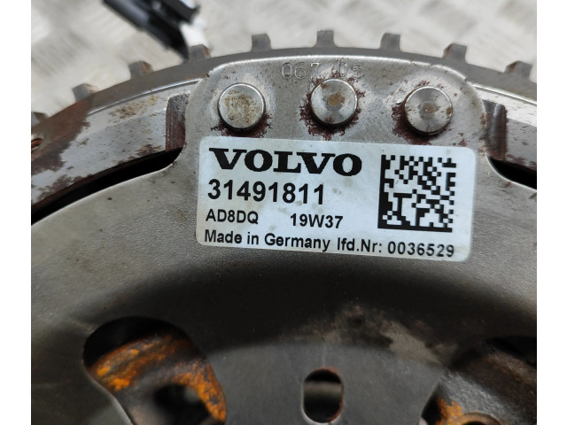 Генератор 31491811 Volvo XC40