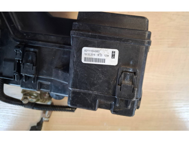 Блок предохранителей  821110HS60   Peugeot 108    