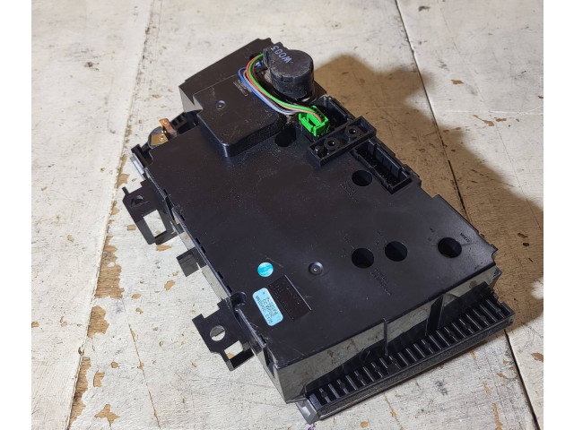 Блок управления климат-контролем 9452368, 7023   Volvo V70