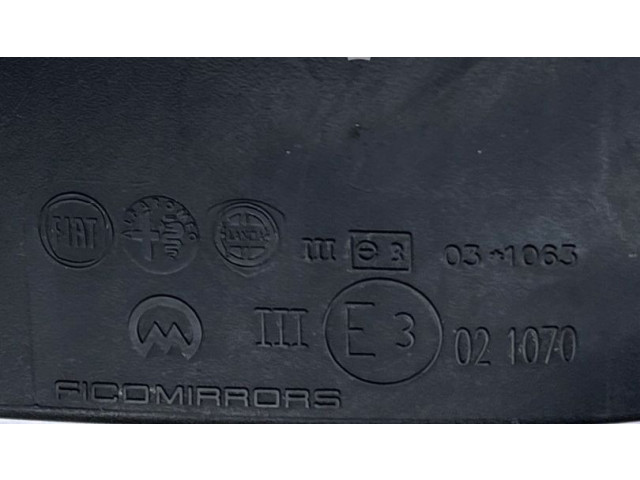 Зеркало (механическое)       Fiat Idea   -  года   