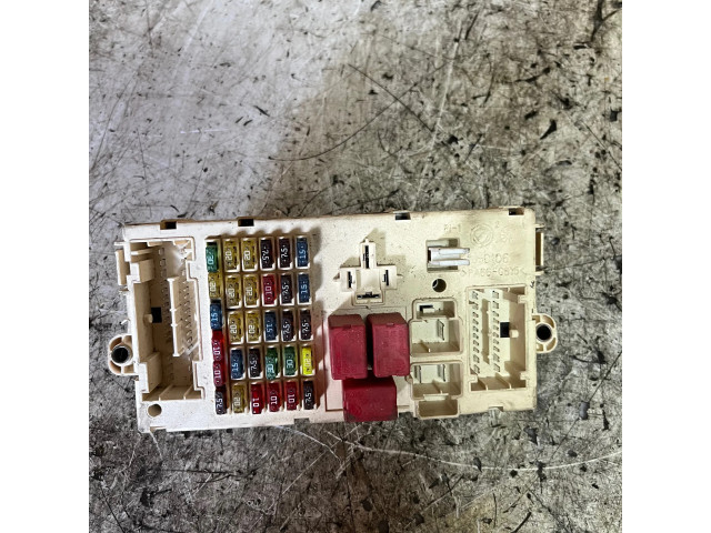 Pojistková skříňka 46778898 Fiat Stilo 2003