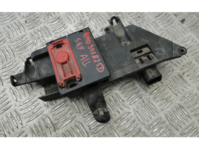 Pojistková skříňka 4M0941823D, 4M0941823D Audi Q7 4M 2018