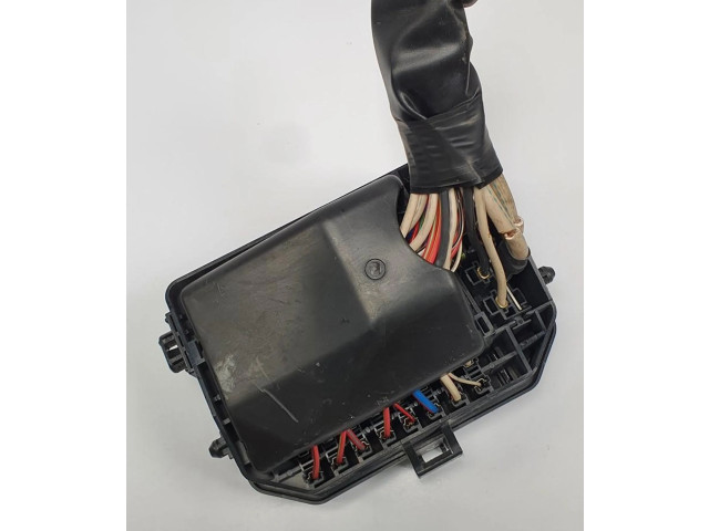 Pojistková skříňka 82661-17171 Toyota Celica T200 1991