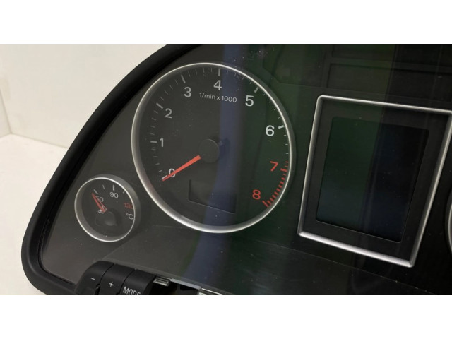 Панель приборов 8E0920901E, 9386000137 Audi A4 S4 B6 8E 8H