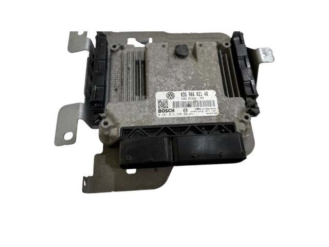 Řídící jednotka 03G906021AQ, 1039S12049   Volkswagen Caddy 2006