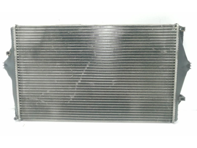 Интеркулер Volvo XC70