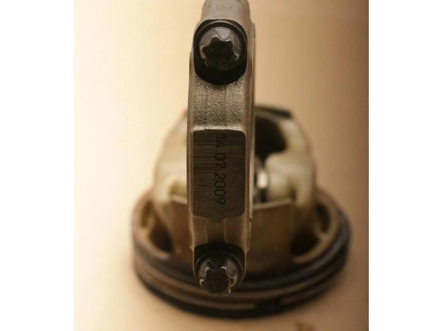 Píst 089203   BMW 7 F01 F02 F03 F04  pro benzínový motor 4.4 N63B440 