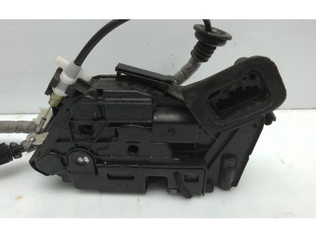 Замок раздвижная дверь 5k1837016d Volkswagen Polo V 6R