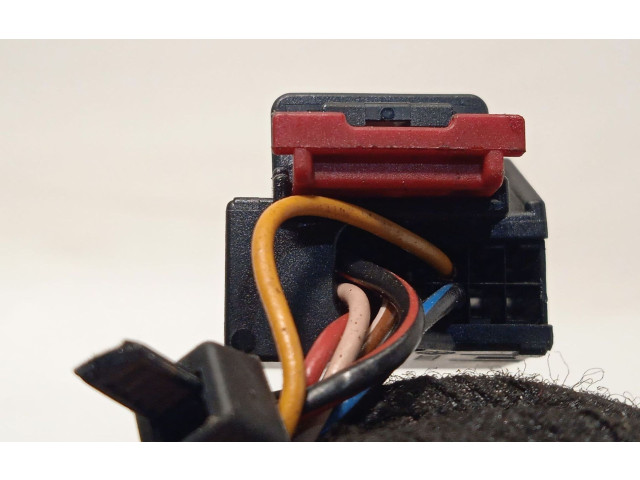 Зеркало электрическое Skoda Octavia Mk3 (5E) 2013 - 2019 года