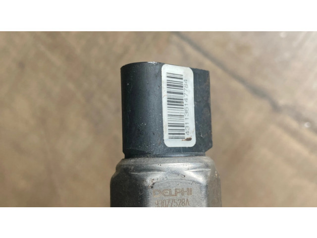 Топливная рампа 96868901, R9144Z300A   Chevrolet Orlando 2.0 