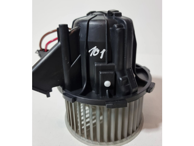 Вентилятор печки    2002221   Audi A5 8T 8F