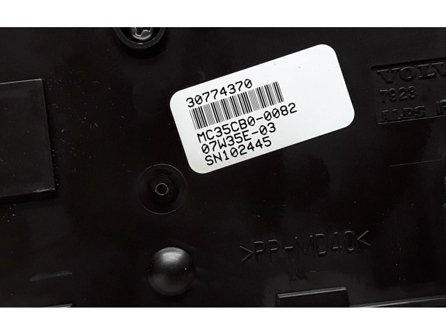 Блок управления климат-контролем 30774370   Volvo V70