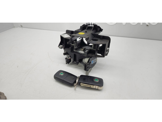 Комплект блоков управления 03G906021TC, 1Z0920843D Skoda Octavia Mk2 (1Z)