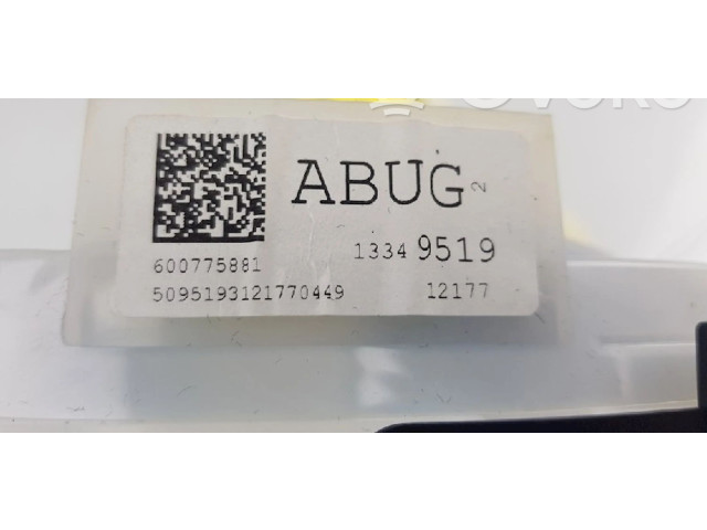 Панель приборов 13349519, 13349519   Opel Meriva B       