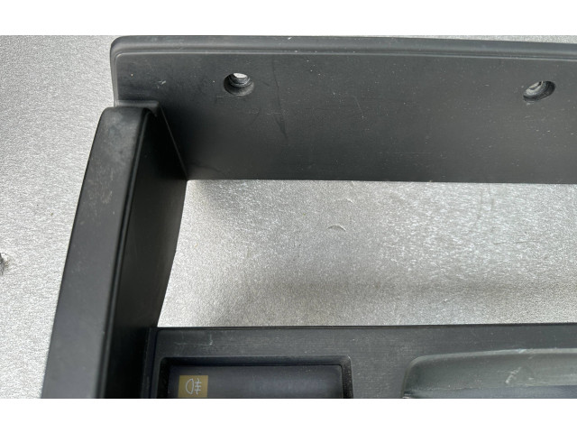 Přístrojová deska Nissan Terrano 1987 6824001G00